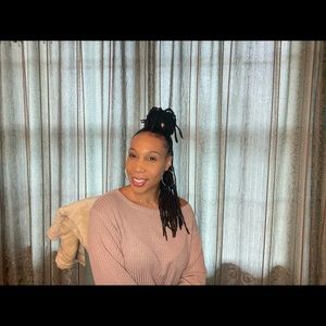 Meet your Posher, Lareeka